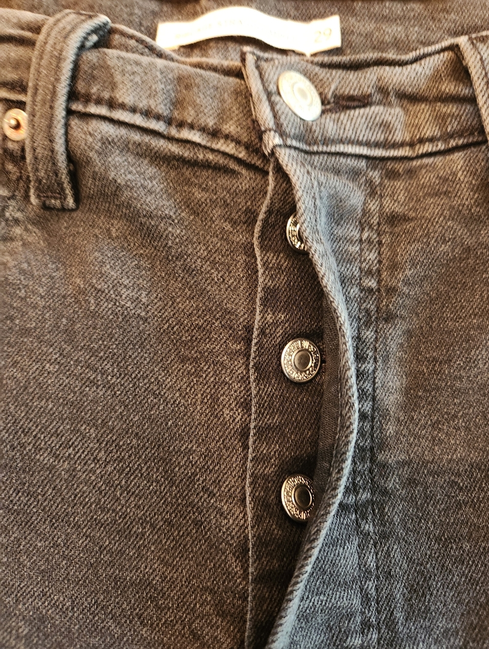 Levi's Ribcage Straight Button Fly Faded Black Jeans Size 29 - Picture 3 of 6